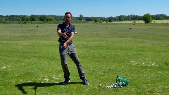 Der Ball fliegt immer nach links – So reparierst Du Deinen Golfschwung