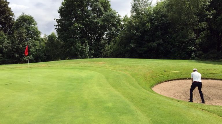 bunker golf 1 768x429 - Welcher Schwungtyp bist Du?