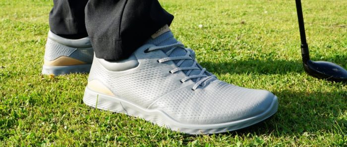 ecco s lite seite 700x297 ecco s lite seite 700x297 - Die schönsten Herren-Golfschuhe im Sneaker-Style