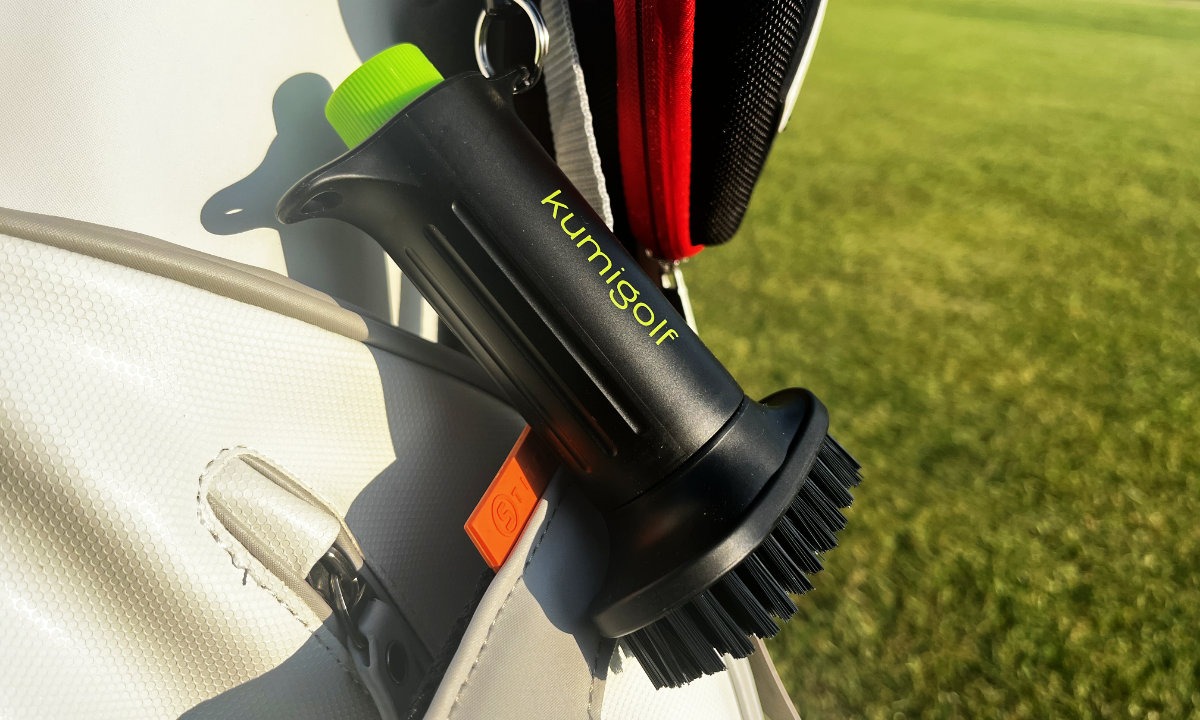 kumigolf bag - Saubere Ballkontakte mit der H3 Golf Wasserbürste von Kumigolf