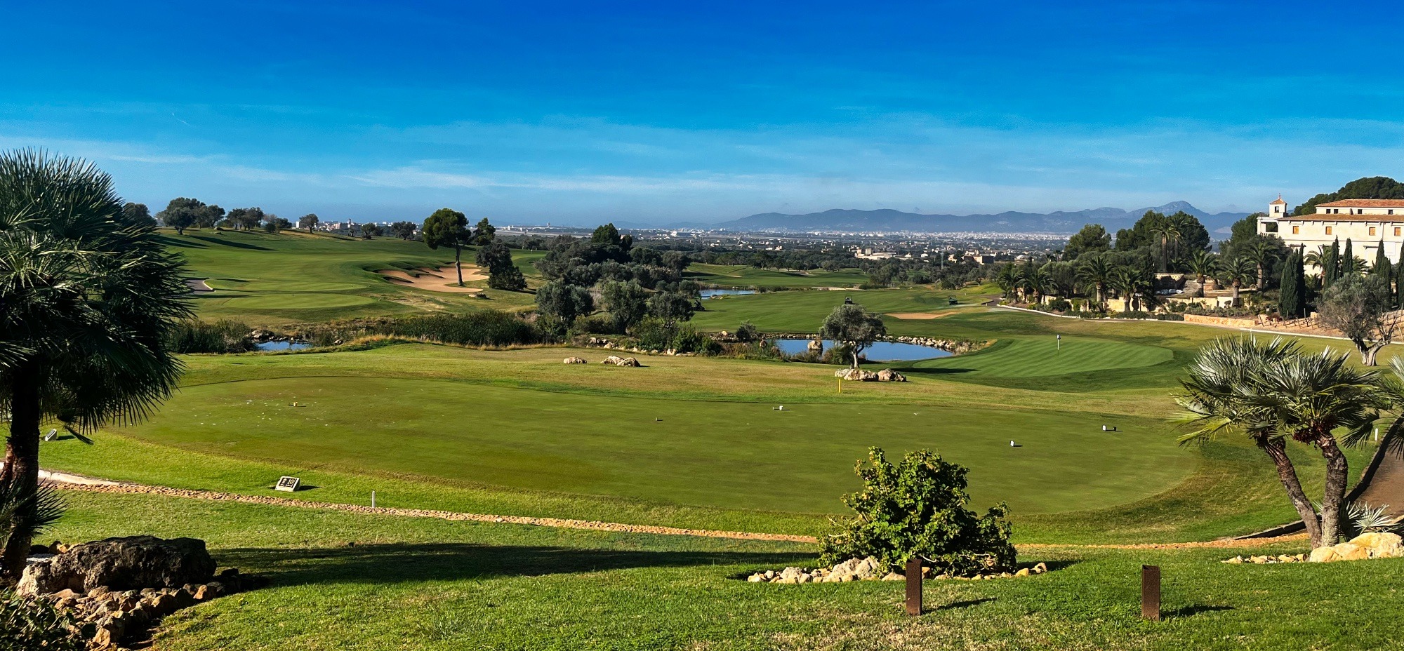 son gual terrasse - Die Golfsaison startet – auch auf Mallorca
