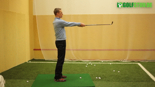 uebung2 schlagen - In f&uuml;nf Schritten zum richtigen Golfschlag